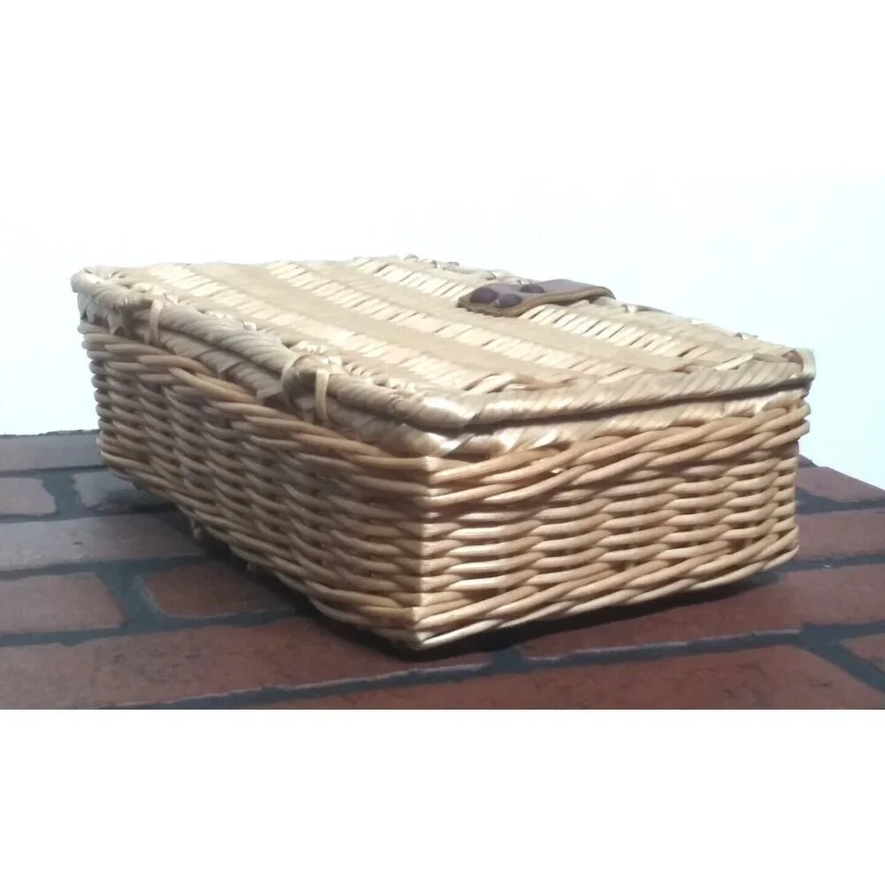 N/A vintage wicker